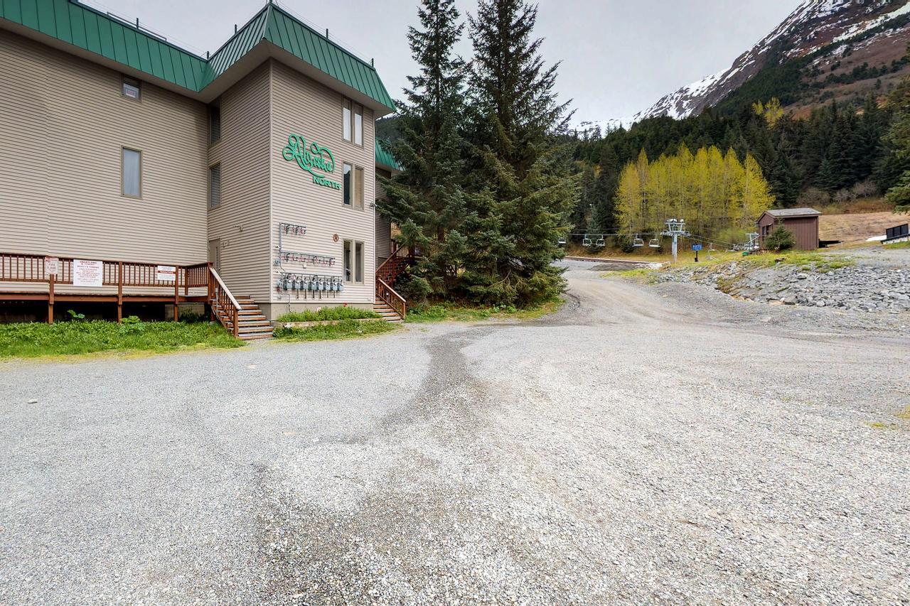 North #405 Apartment Girdwood Exterior photo